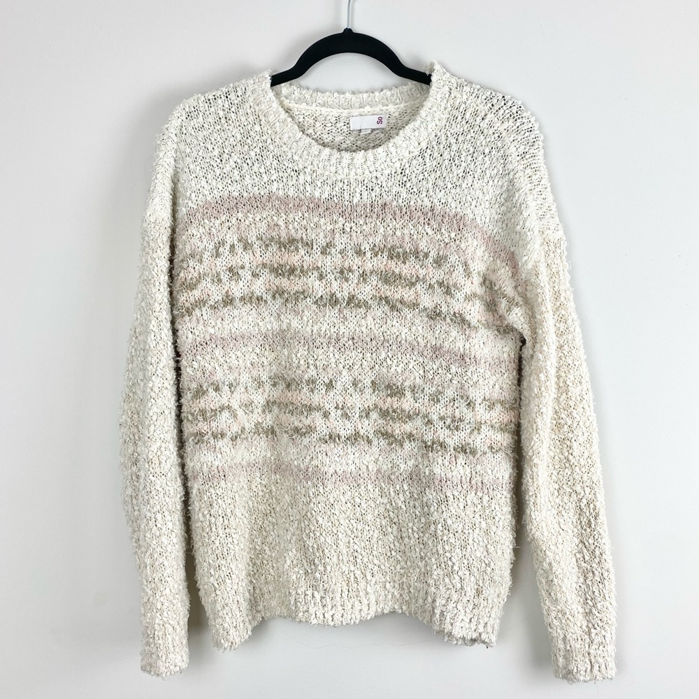 Junior’s SO Eyelash Crewneck Pullover Sweater